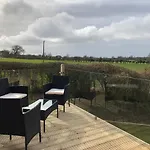 Delightful 2-bed Static Set In A Peaceful Village * Gilcrux