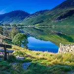 Delightful 2-bed Static Set In A Peaceful Village Üdülőpark