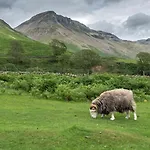 Delightful 2-bed Static Set In A Peaceful Village Üdülőpark Gilcrux