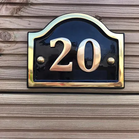 Delightful 2-bed Static Set In A Peaceful Village Kompleks wypoczynkowy *