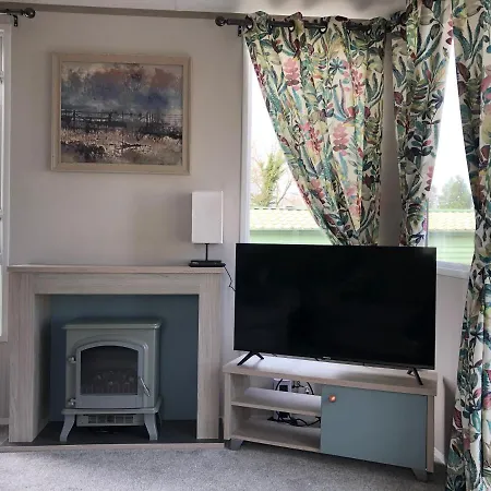 Delightful 2-bed Static Set In A Peaceful Village Kompleks wypoczynkowy Gilcrux