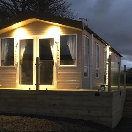 Üdülőpark Delightful 2-bed Static Set In A Peaceful Village