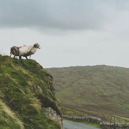 Delightful 2-bed Static Set In A Peaceful Village * Gilcrux