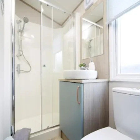 Delightful 2-bed Static Set In A Peaceful Village Kompleks wypoczynkowy Gilcrux