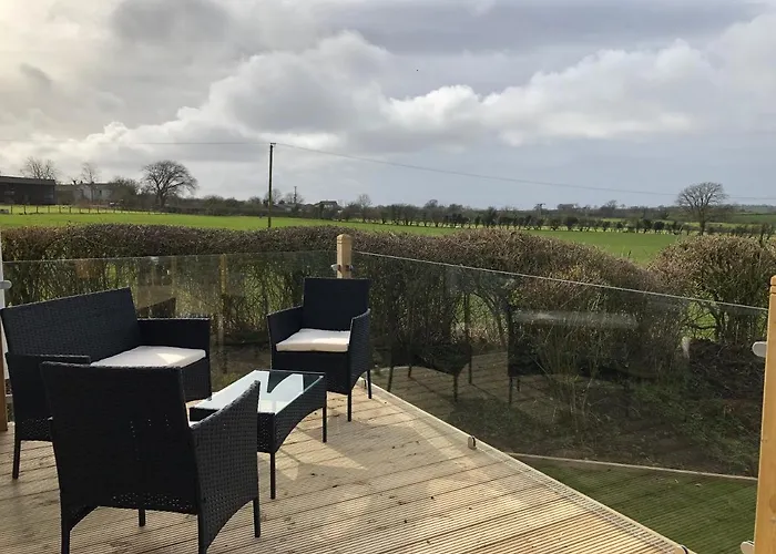 Delightful 2-bed Static Set In A Peaceful Village * Gilcrux