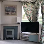 Delightful 2-bed Static Set In A Peaceful Village Semesterpark Gilcrux
